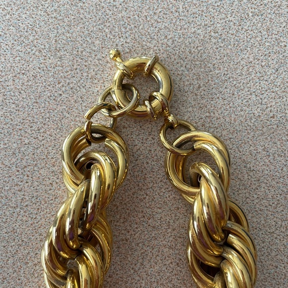 Bulky Gold Chain - Picture 2 of 2
